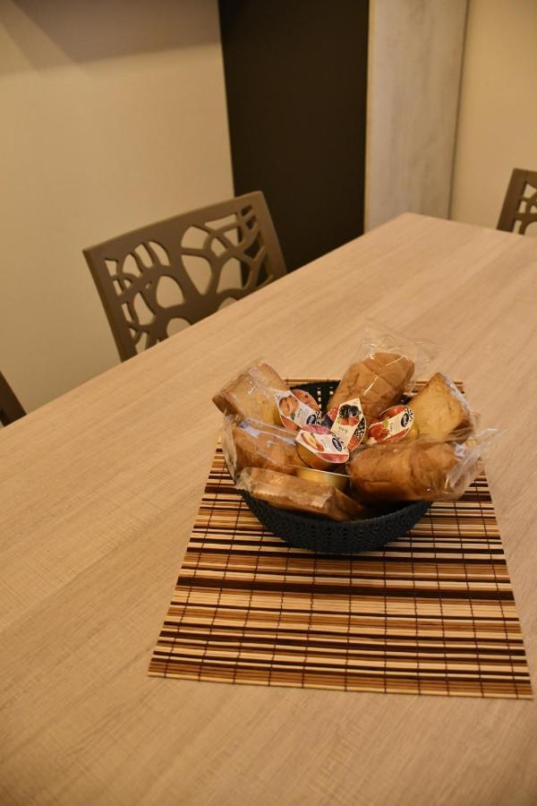 トラーパニ Amuniヴィラ エクステリア 写真